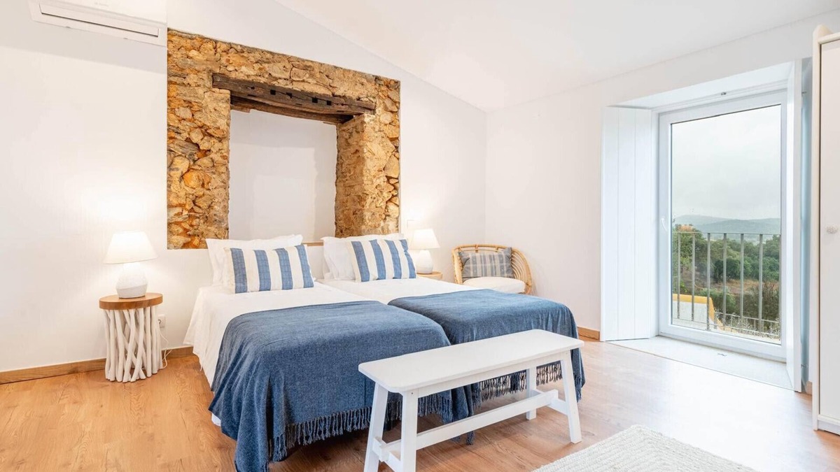 Fortios Apartment | Room 'Quarto 1' with Shared Pool