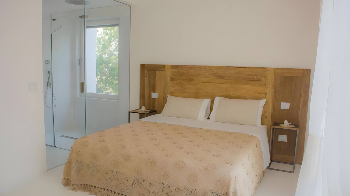 Porto Cesareo Apartment | Room 'Valentino Luxury - 01' with Sea View, Wi-Fi and Air Conditioning