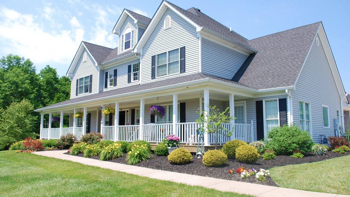 La Grange Bed & Breakfast | Room with a View King Luxury Suite with extra-large large soaking tub and a chaise lounge with a view of the pond.