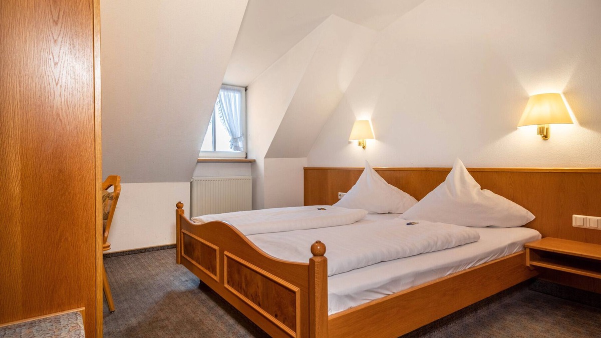 Ebenweiler Apartment | Room 'Zimmer 5' with Shared Terrace, Shared Garden and Wi-Fi