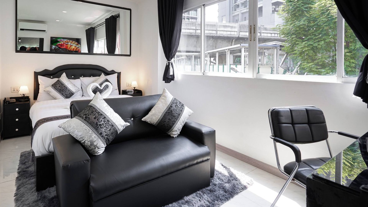 Wattana Hotel | rooms are all city view
