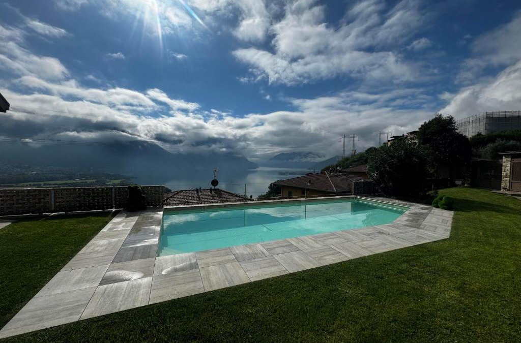 Costa Volpino House | Rooms Le Rive 23