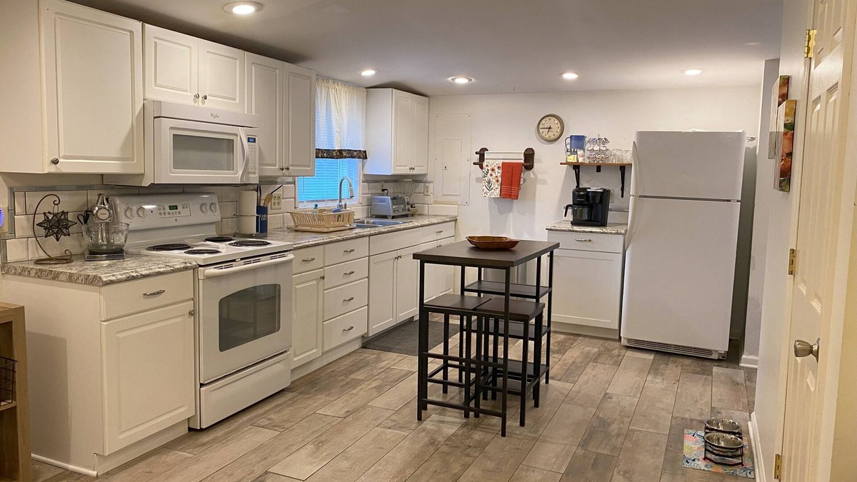 State Road House | Roomy Bungalow in Yadkin Valley Wine Country