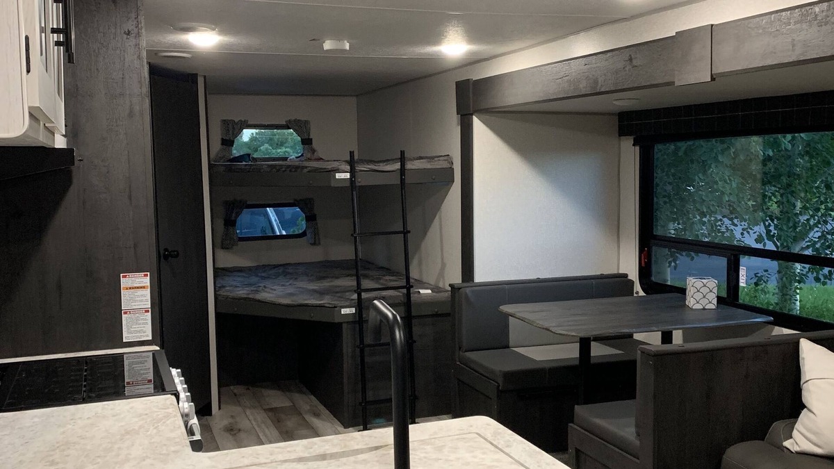 Sugar City House | Roomy camper in quiet neighborhood!