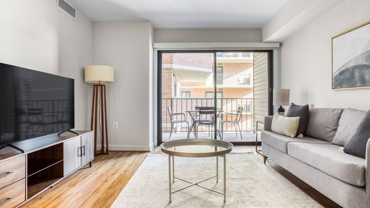 Court House Apartment | Roomy Clarendon 2BR w/W/D & Gym, across street from WF, by Blueground