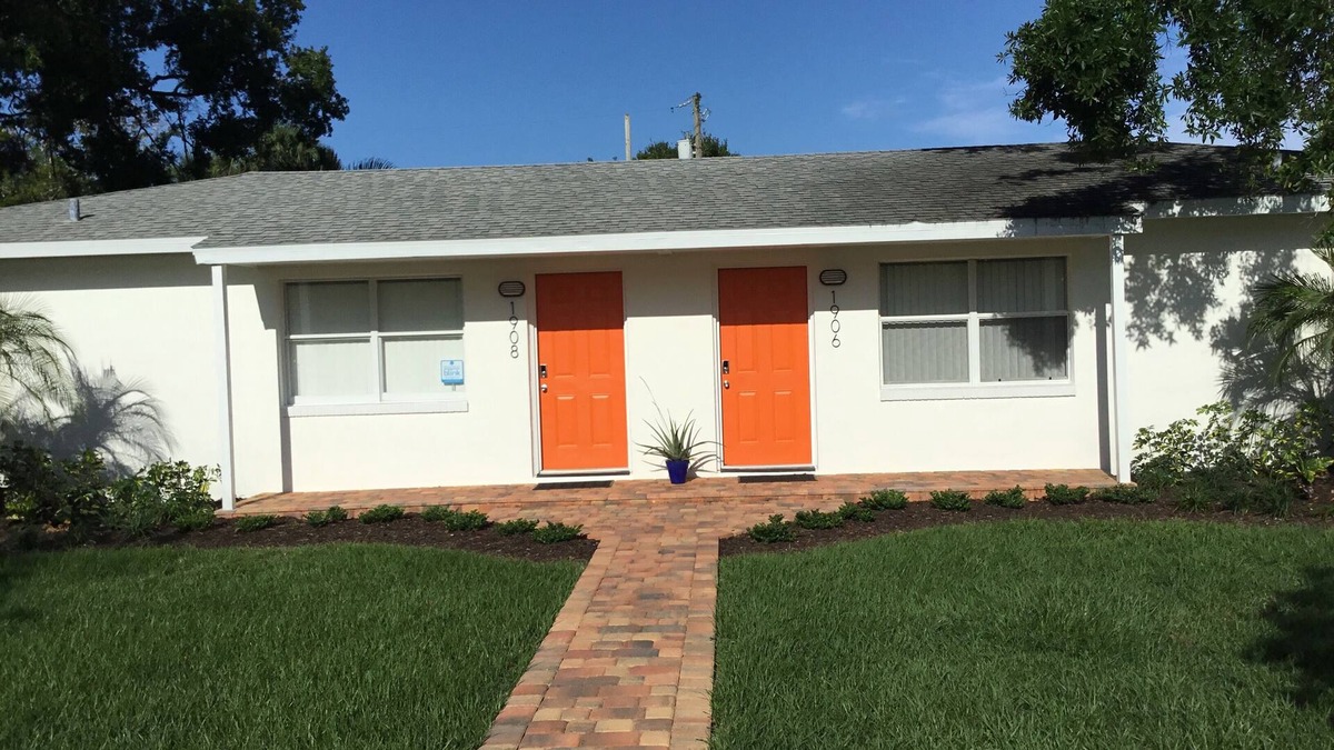Vero Beach Apartment | Roomy Duplex in Vero’s Cultural Art District