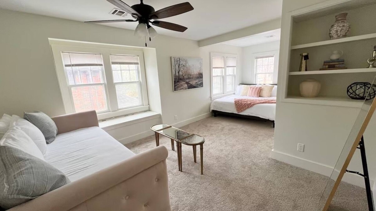 Wichita House | Roomy Group Retreat – Base for 4, Sleeps 12 Total