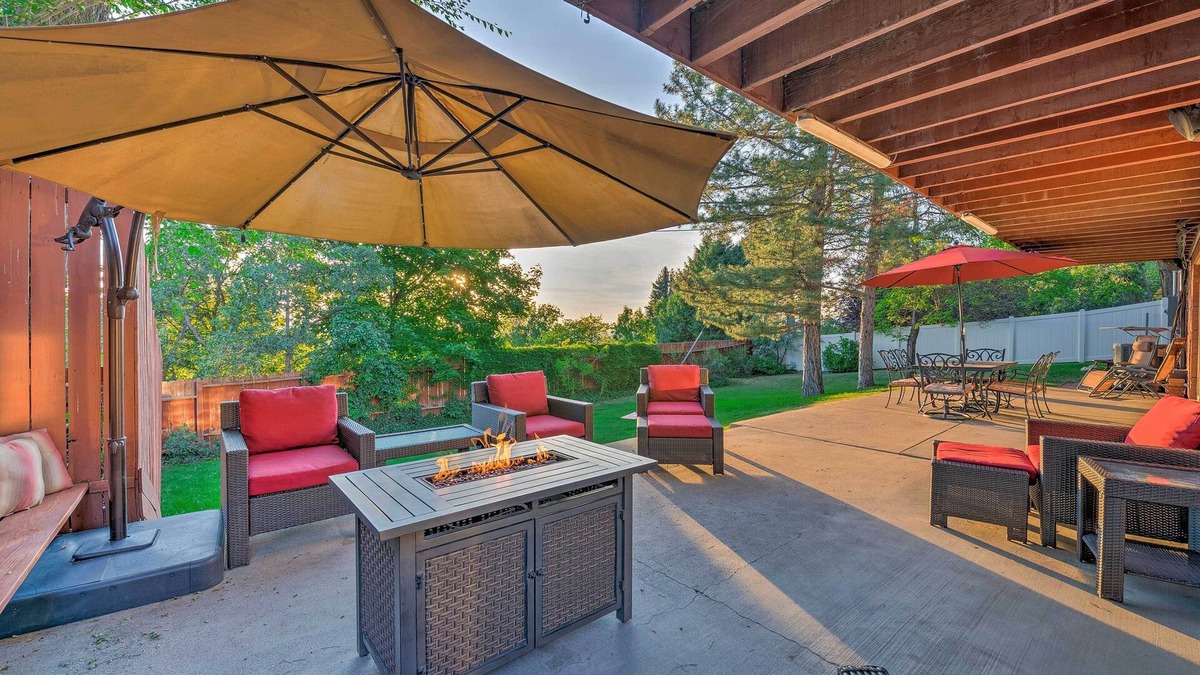 Olympus Cove Apartment | Roomy Salt Lake City Apt with Movie/Game Room