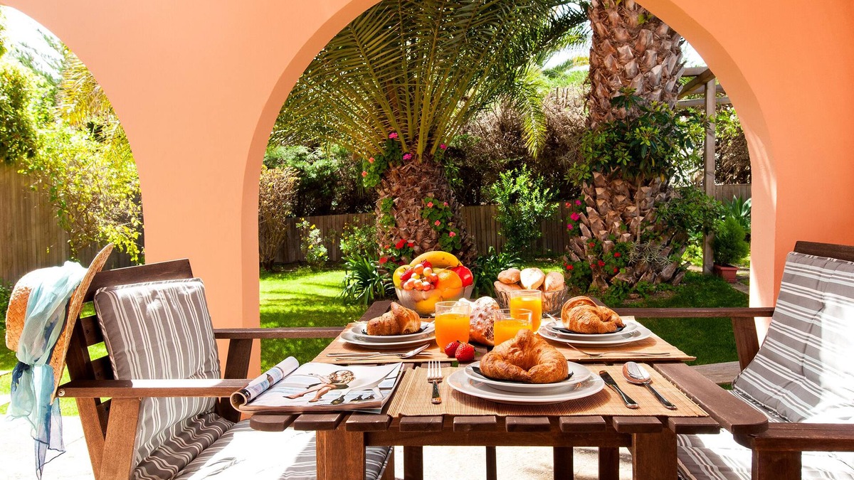 Las Brisas Cottage | Roquete B. Rural house.