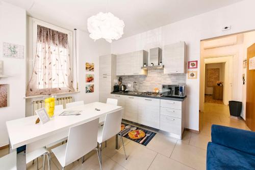 Verona City Centre Apartment | Rosa Tea Apartament Castelvecchio