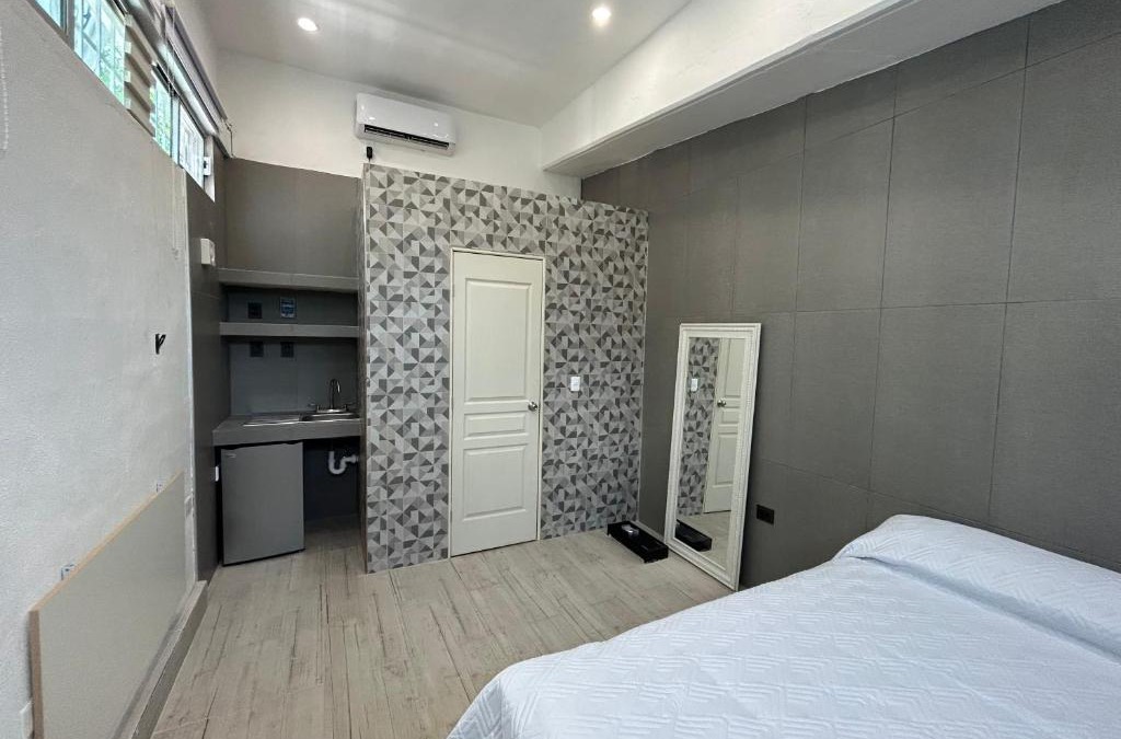 Downtown Cancun Apartment | Rose 5