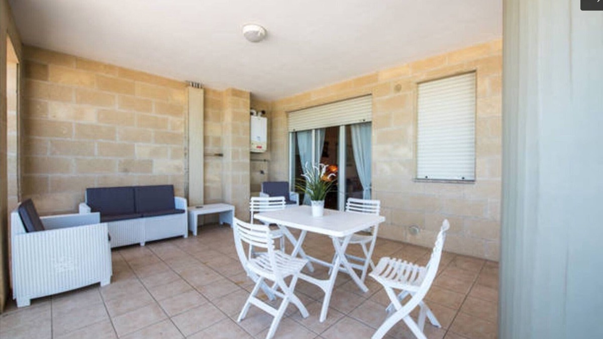 Municipio 3 Apartment | Rosé 60-terrace by the sea