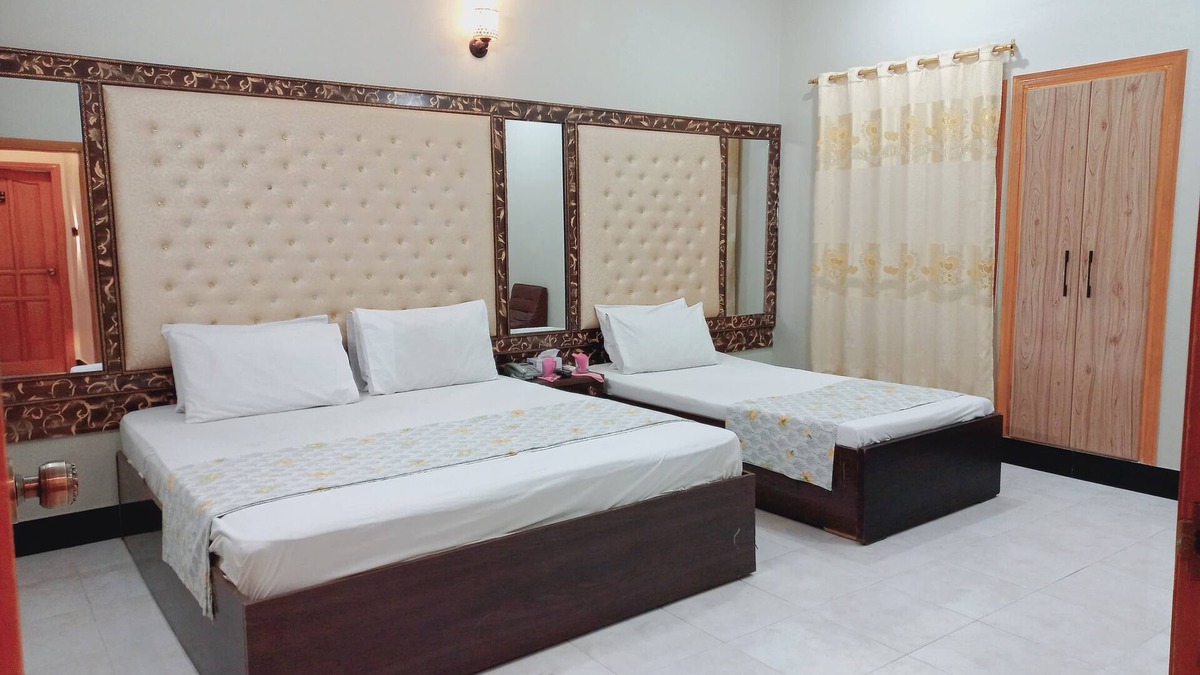Gulshan-E-Jamal Hotel | Rose Palace Guest House