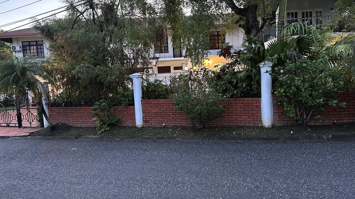 Couva-Tabaquite-Talparo House | Rose's place.A lovely slice of nature and peace