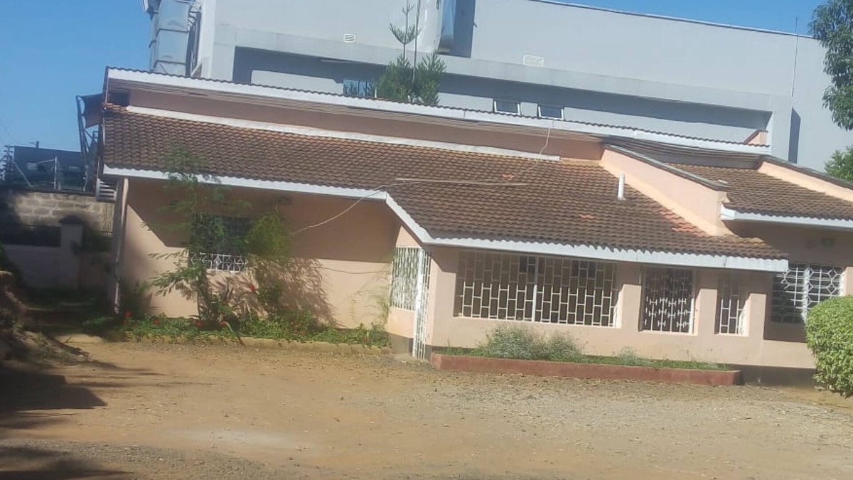 Eldoret Hotel | Rose Wood Lounge