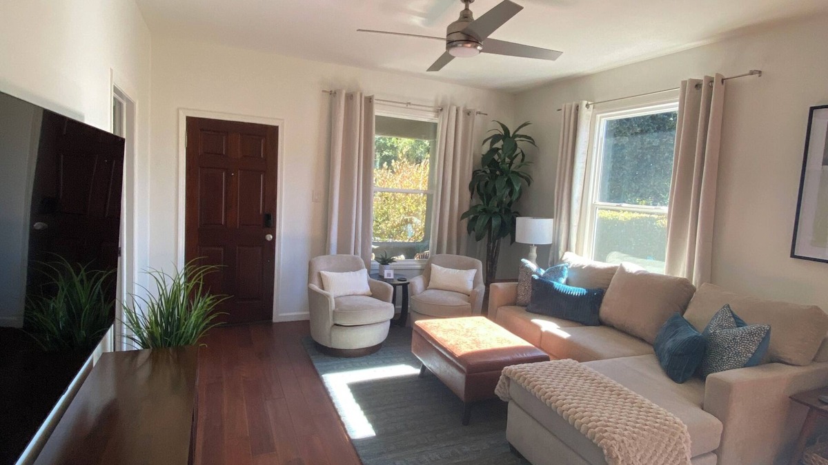North Central House | Rosebud: Charming 2-bedroom home in Pasadena