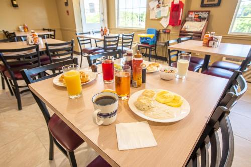Branson Theater District Hotel | Rosebud Inn