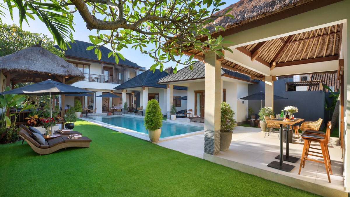 Berawa Villa | Rosefield 11 Bed Private Villa