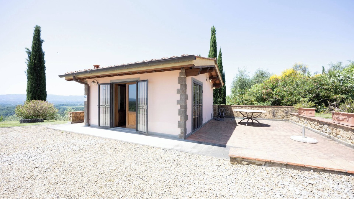 Terranuova Bracciolini House | Rosemary flat in VILLA with POOL