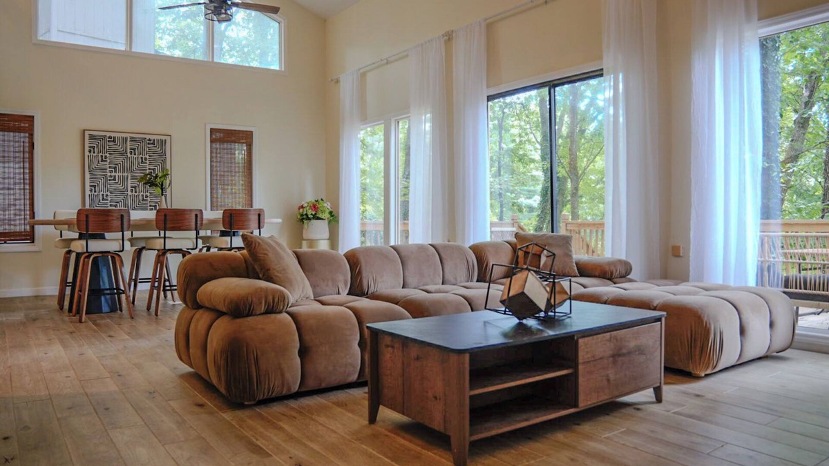 Winston - Salem House | Rosewood Loft I Entire Building