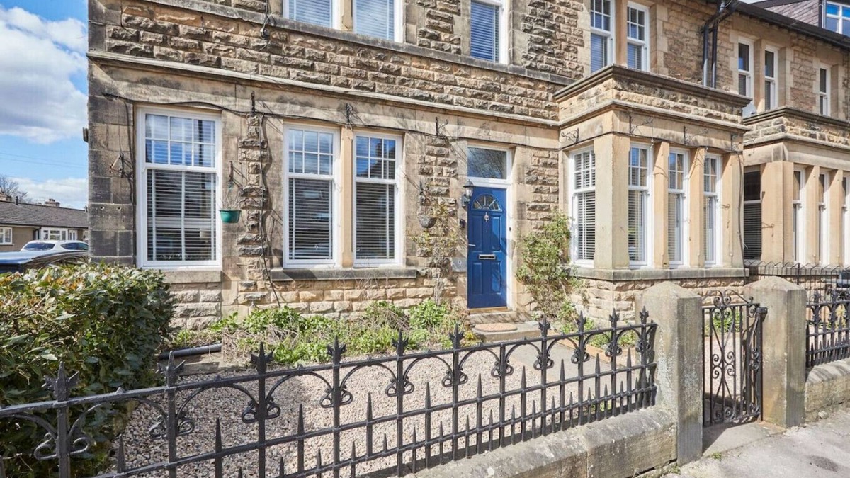 Pateley Bridge House | Roslyn House - Pateley Bridge