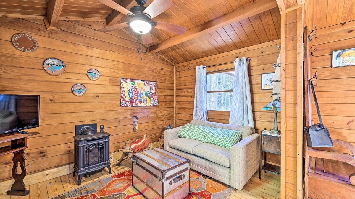 Rosman Apartment | Rosman Vacation Rental w/Charcoal Grill!