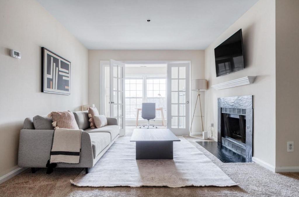 Rosslyn Apartment | Rosslyn 2BR w WD Gym Pool 10 min to Metro WDC-358