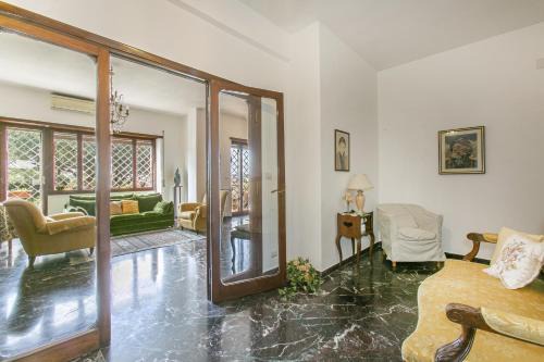 Tor di Quinto Apartment | Rosso Levanto House