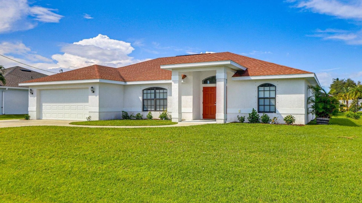 Pinehurst House | Rotonda Oasis – Near Beach, Golf & Boating