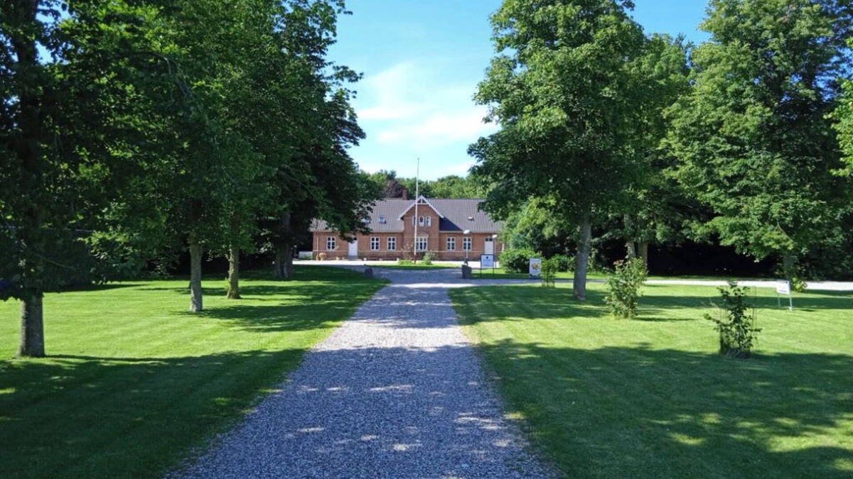 Grenaa Bed & Breakfast | Rotzowlund Bed and Breakfast offers a cozy home away on Djursland, Book Directly