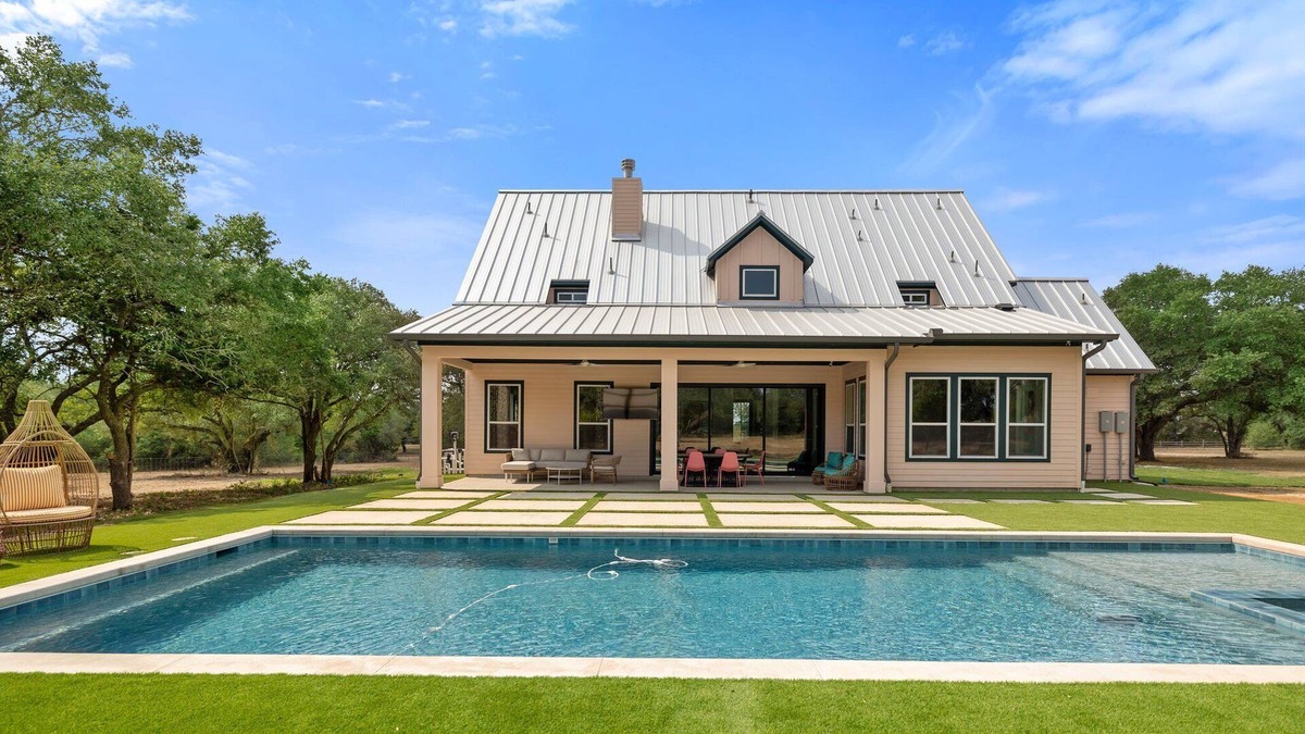 Round Top House | Round Top Ranchette Minutes From Henkel Square - Private Pool