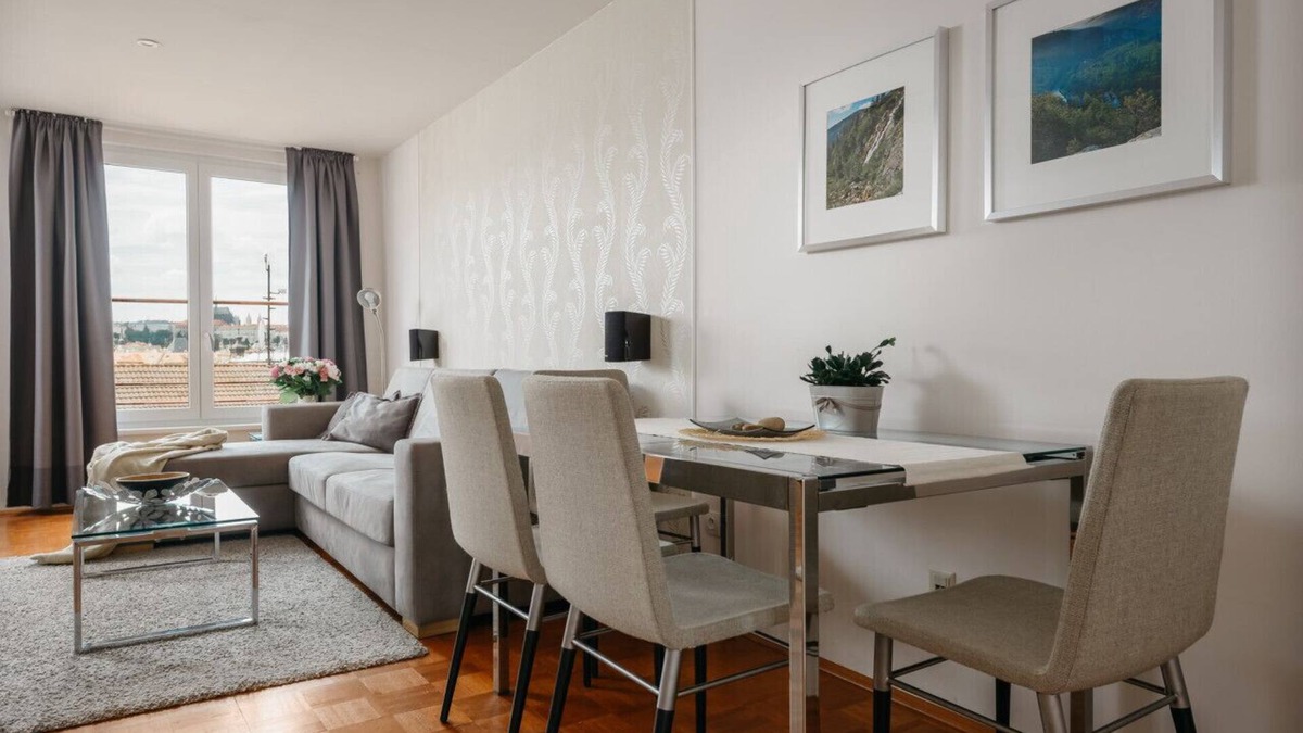 Stare Mesto Apartment | ROY 2 bdr Apartment with Prague Castle View, Parking & A/C