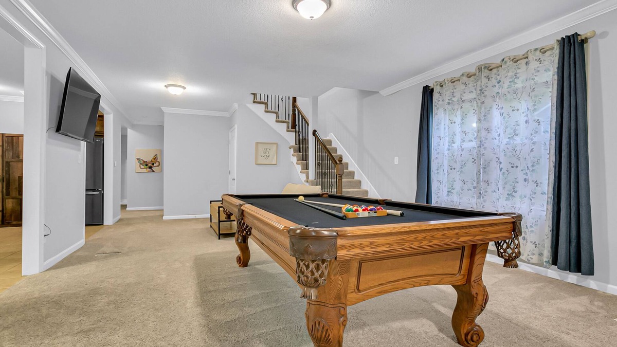 Rosedale House | Royal Blue House - Walking Distance to KC Med Center University & Downtown KC