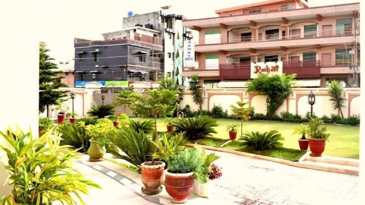 Abbottabad Hotel | Royal Emirates Residence