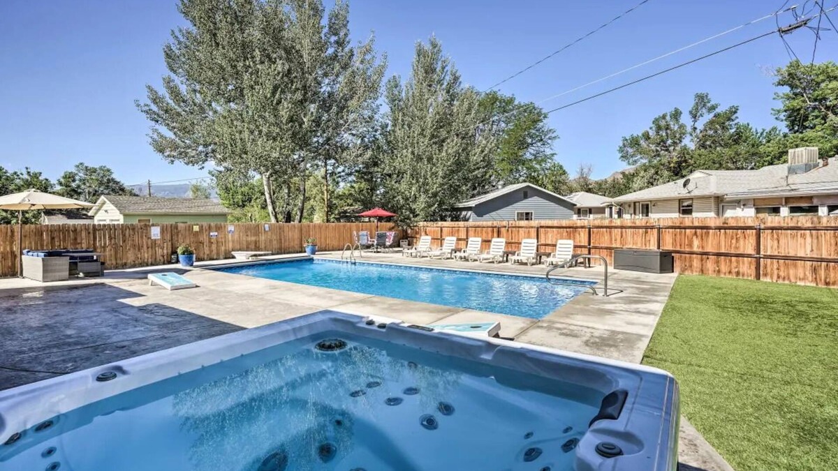 Canon City House | Royal Gorge Pool House- Heated Pool & Hot Tub!