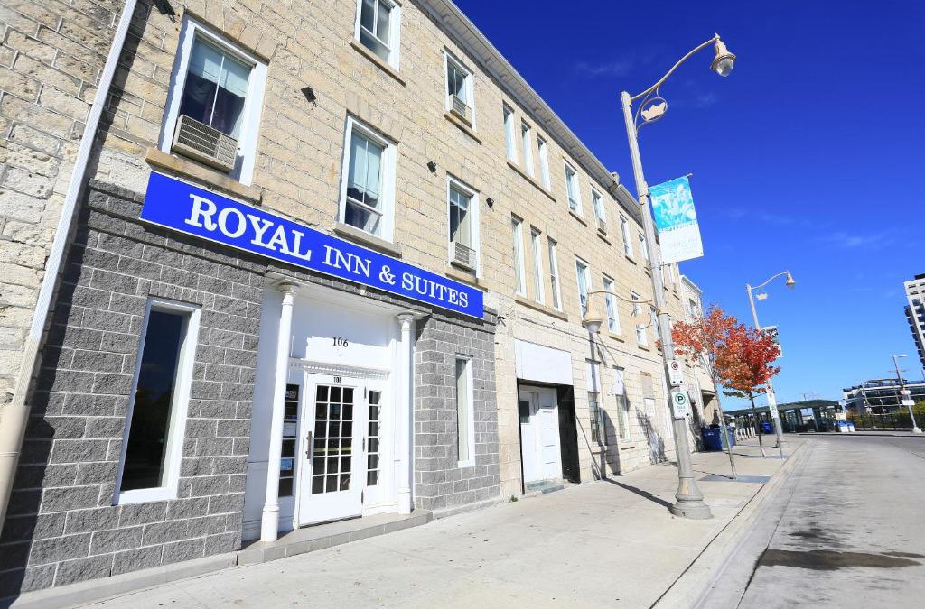 Guelph Hotel | Royal Inn and Suites at Guelph