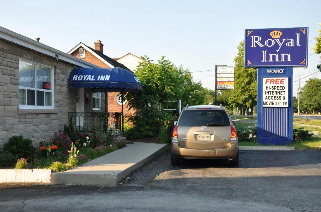 Aldershot Hotel | Royal Inn