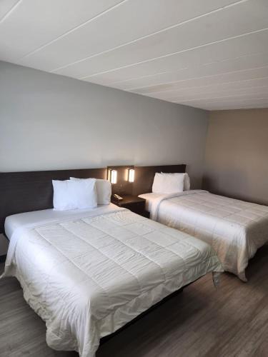 Indianapolis Hotel | Royal Inn Hotel