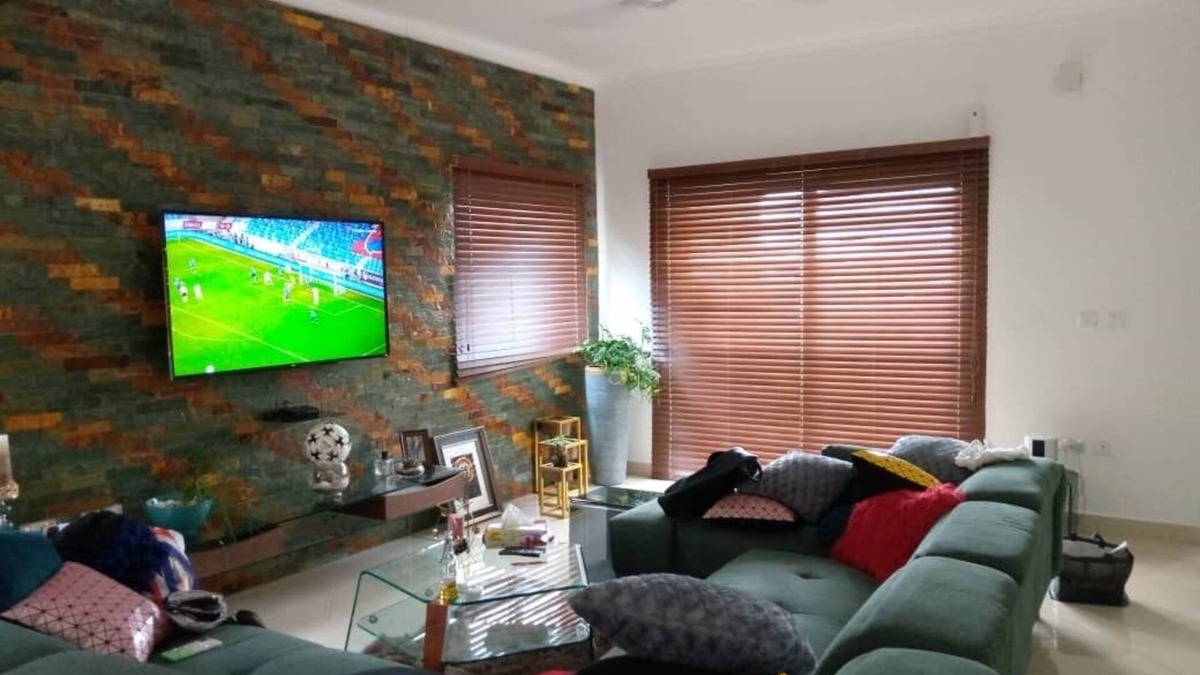 Teshie House | ROYAL NESTA HOME LTD