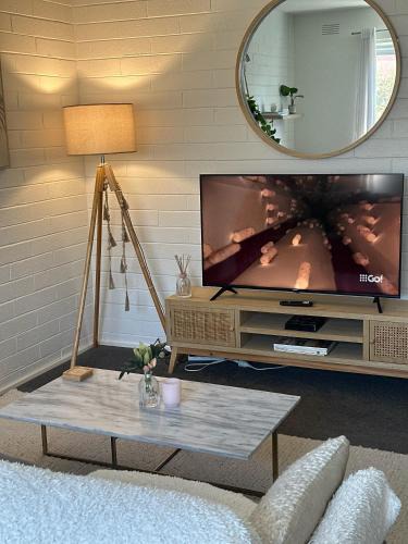 Brunswick Apartment | Royal Park Retreat