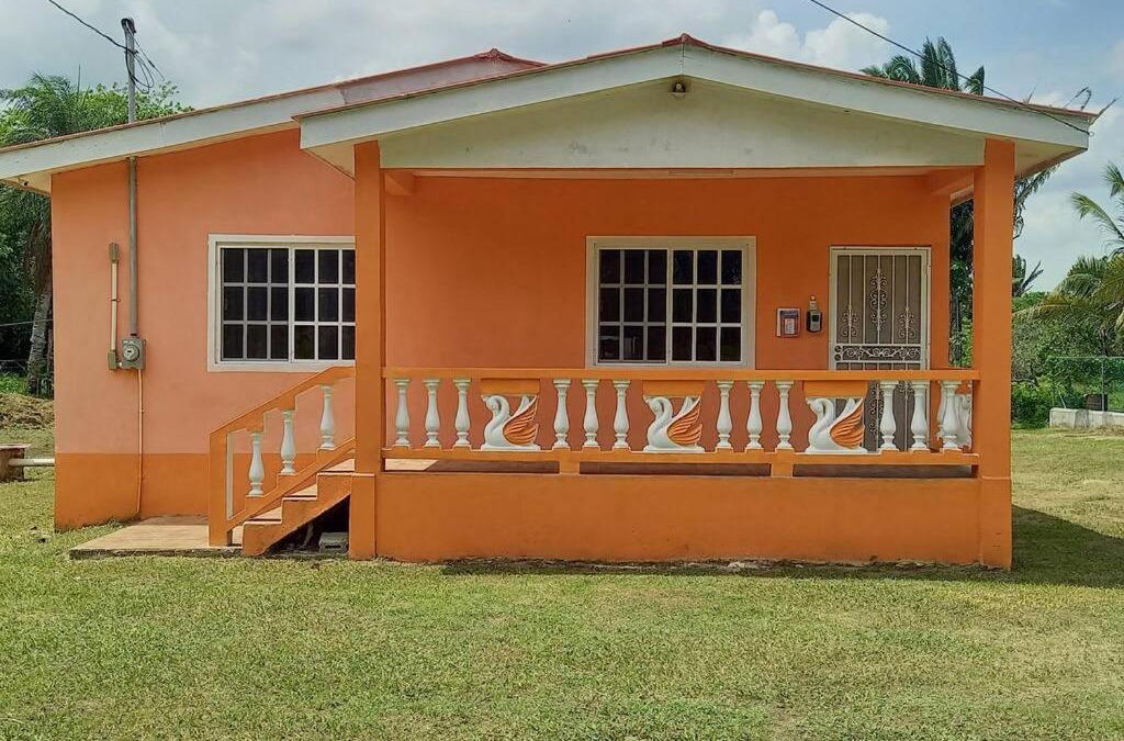 Crooked Tree House | Royal Properties Link