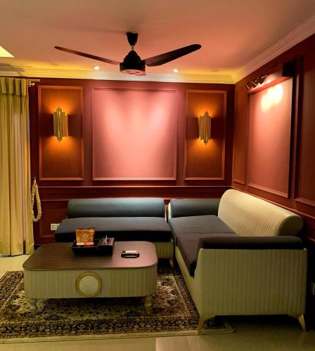 Bahria Town Apartment | Royal Reside by StayMehman