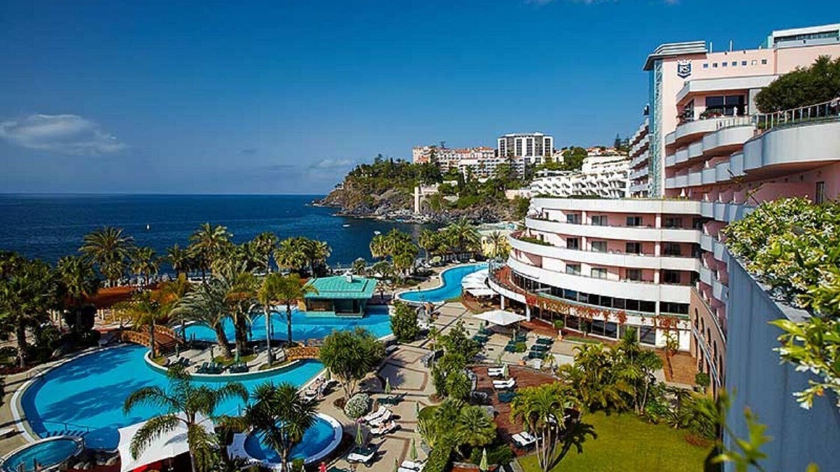 Se Resort | Royal Savoy, Madeira: Luxury Ocean Front Superior Studio