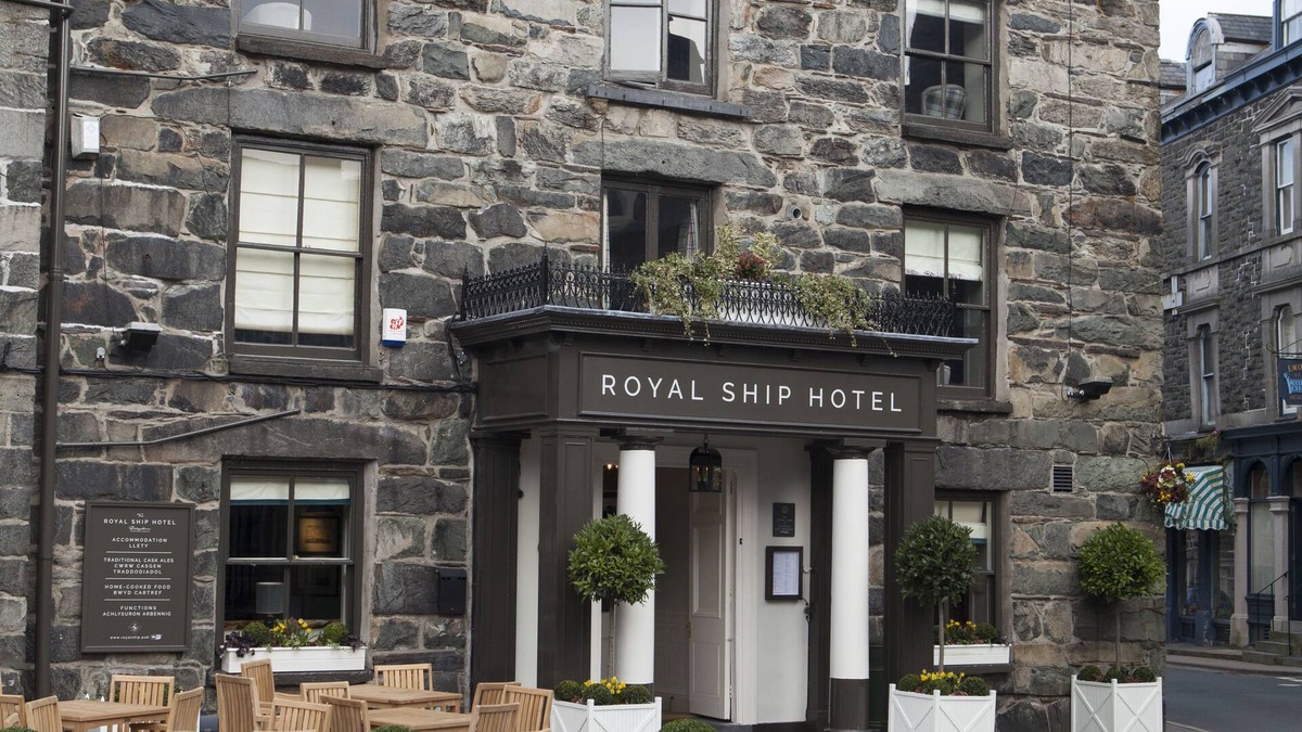 Dolgellau Hotel | Royal Ship Hotel