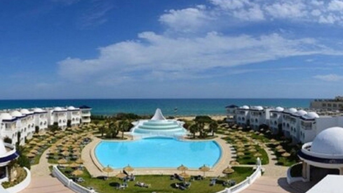 Yasmine Hotel | Royal Tulip Taj Sultan