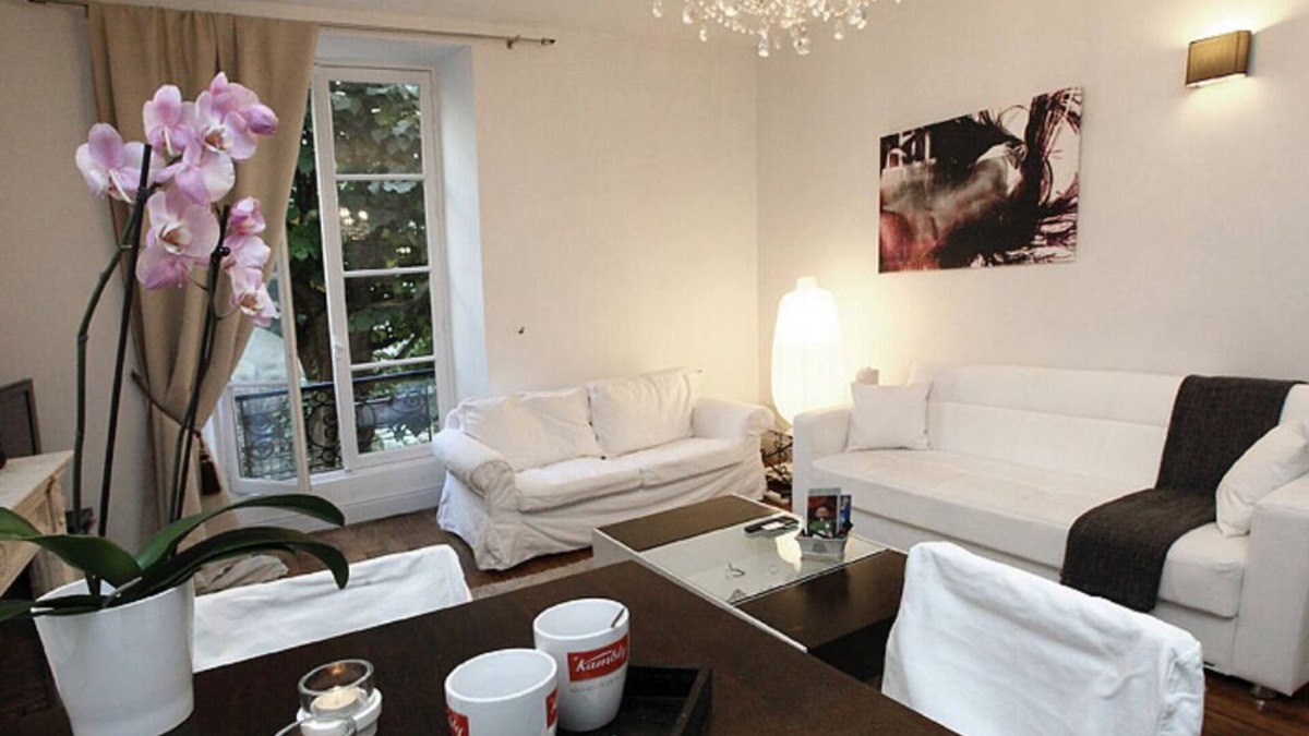 Saint-Louis Apartment | Royal Versailles Dolcevita apartment with all comforts near the castle