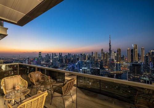 Business Bay Apartment | Royal Vista at Nobles Tower - Luxury 4BR Apartment in Business Bay Dubai City Views -