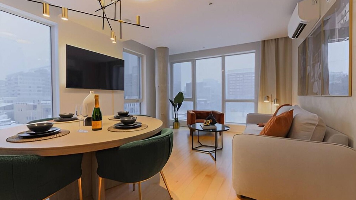 Chinatown Apartment | Rozenhaus Montréal