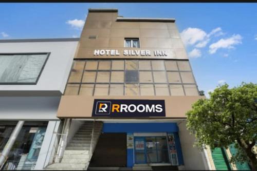 Bareilly Hotel | RROOMS Eco Hotel Silver Inn