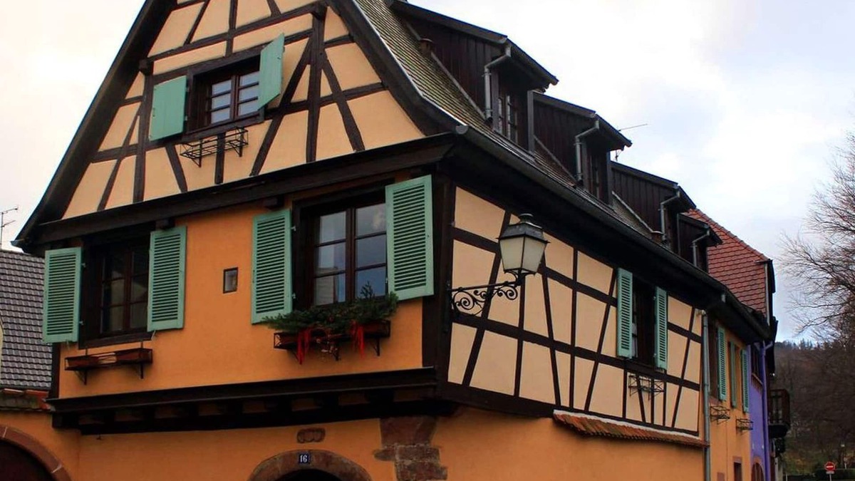 Ammerschwihr House | RtB-Facing south, foot of the Vosges, heart of the vineyards, comfortable, quiet